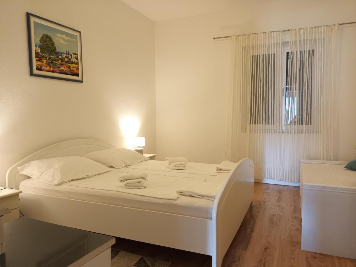 Apartments Verica パグ エクステリア 写真