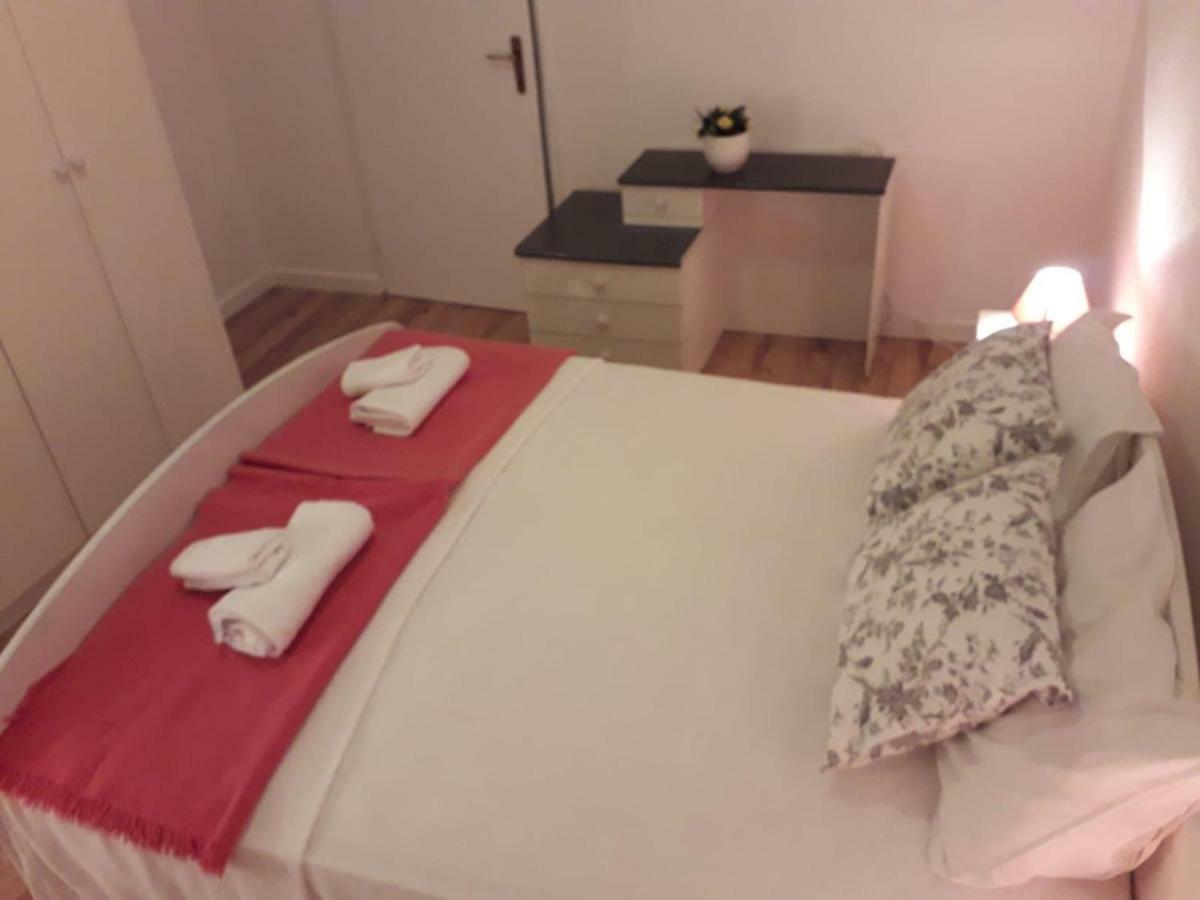 Apartments Verica パグ エクステリア 写真